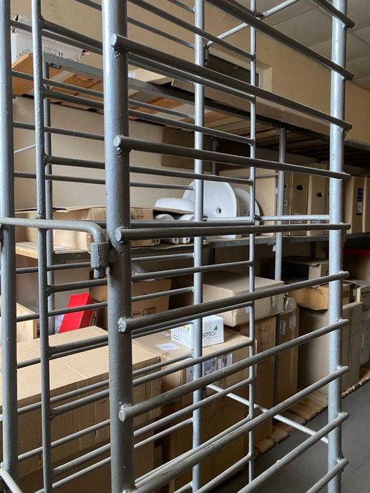 стойка под  хранение рулонов