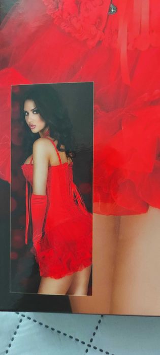 Nowy gorset z satyny