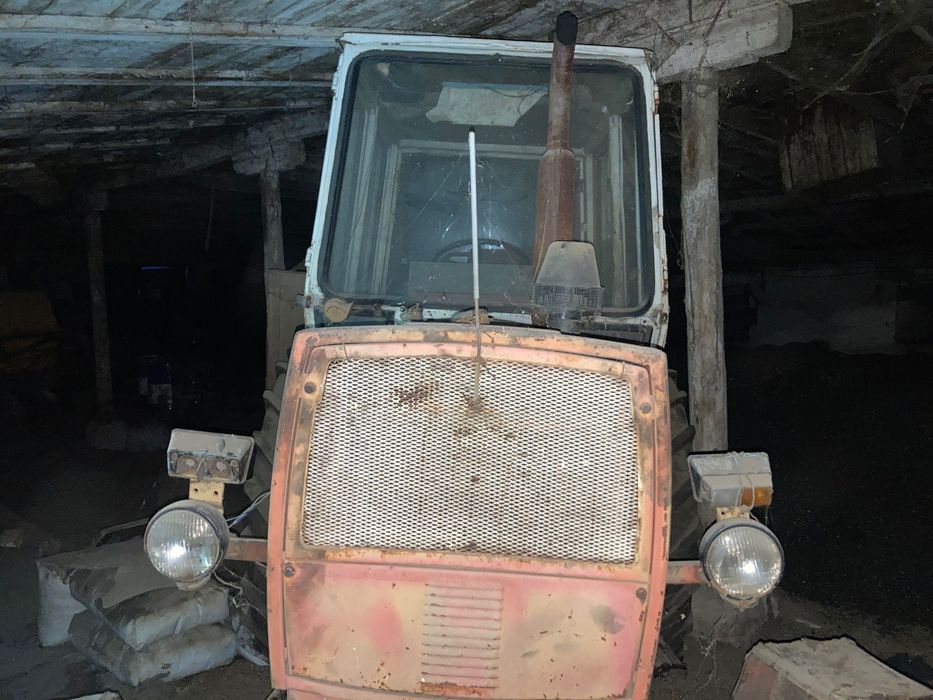 Продам трактор юмз