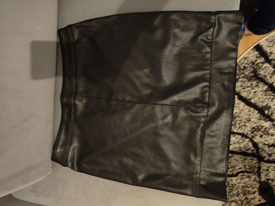 Spódnica skórzana M
