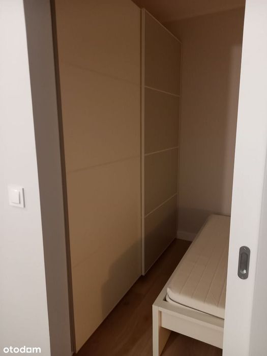 2 Pokoje 34 M²|Vis-A-Vis Ump|Balkon|Parking I Piwnica W Cenie|Zadbane
