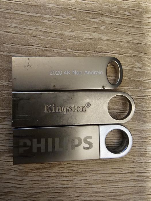 Metalowy Pendrive Philips/Kingston 8GB