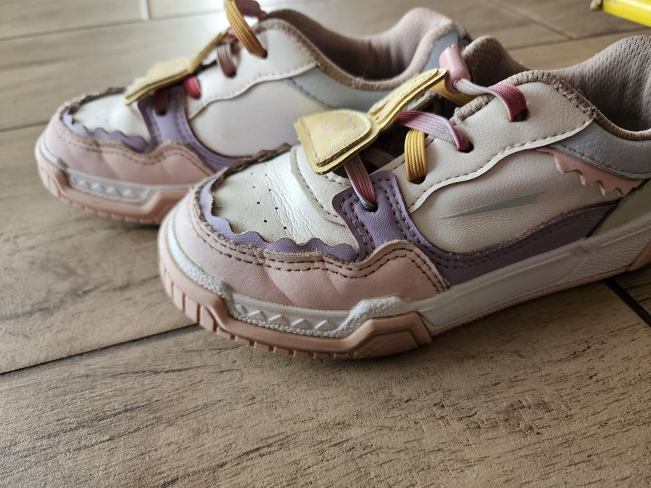 Buty dziewczęce rozmiar 28
