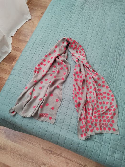 Moschino jedwabny szalik damski