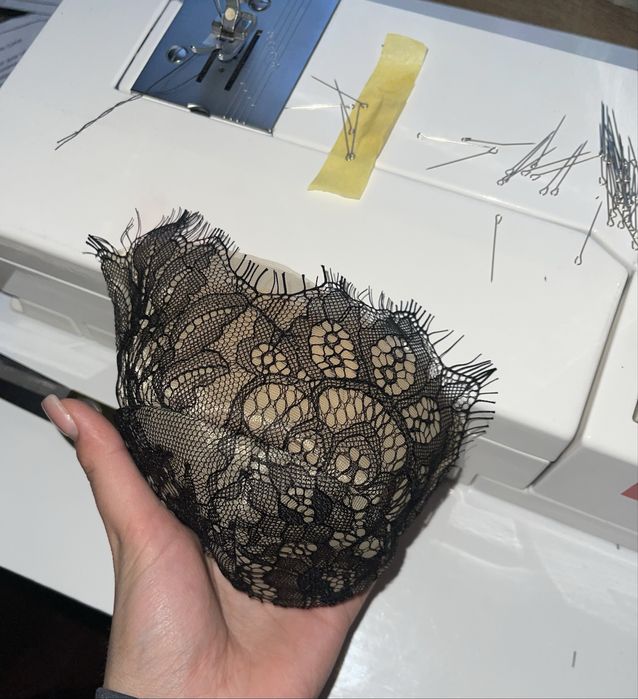 Корсет мереживний