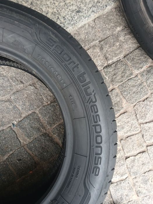 2 pneus 205 60 r15 Dunlop