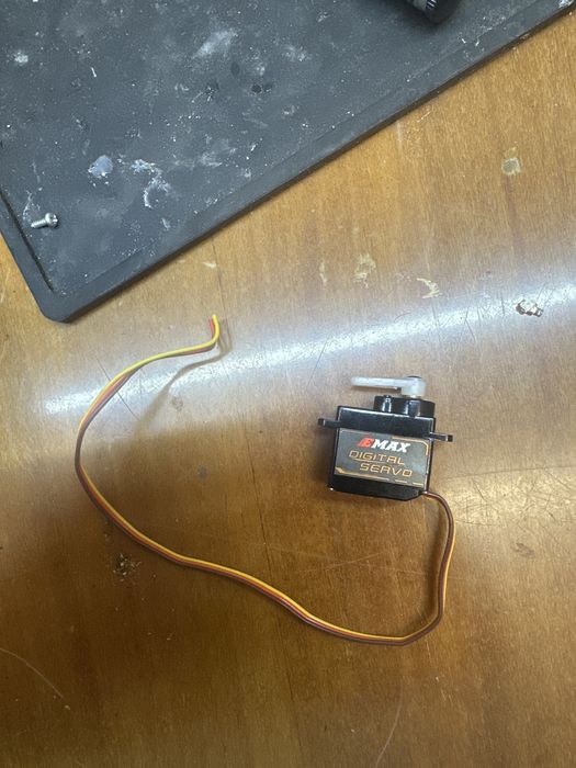 Цифровой сервопривод EMAX ES3059MD 12G