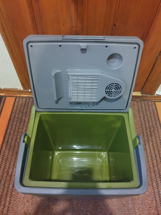 Знижка !! Автохолодильник Rocktrail/ 12/220v 30л/23рік