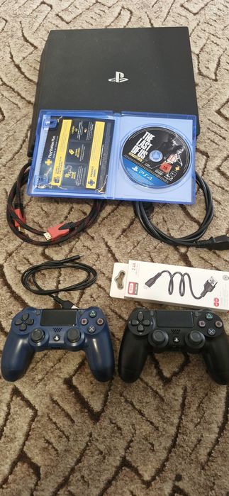 Play station 4 pro 1tb