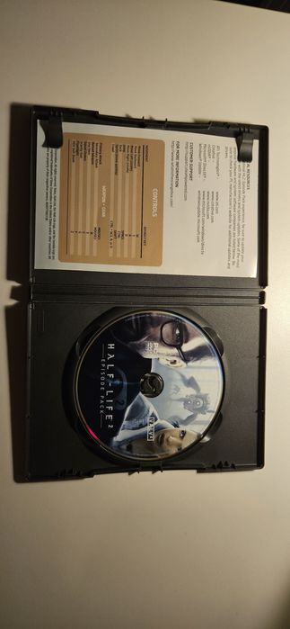 Gra komputerowa Half Life 2 pc,dvd