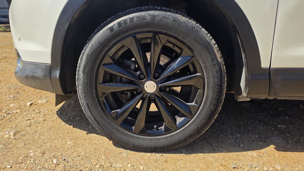 Nissan Qashquai.