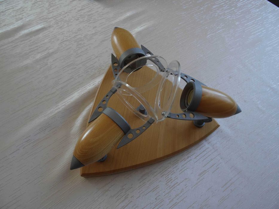 Kinkiet na 3 żarówki regulowany