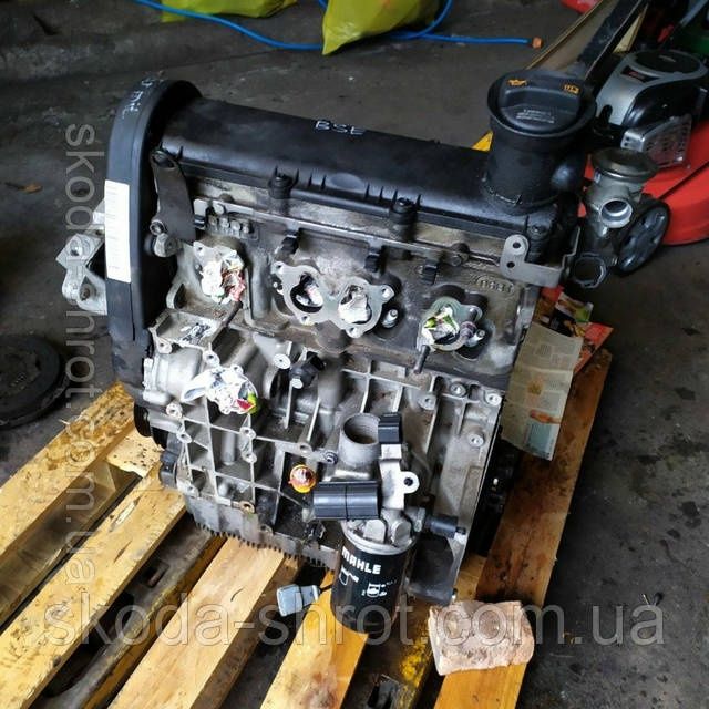 Продам двигун гольф 5 1.6 BSE