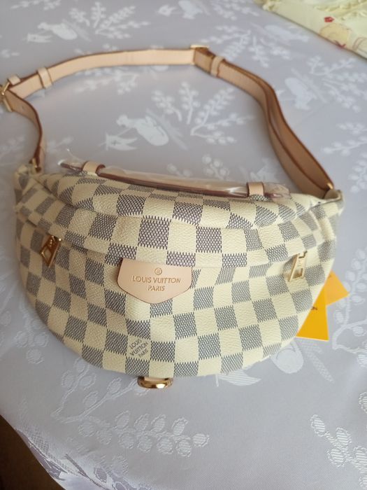 Torebka typu nerka,nowa