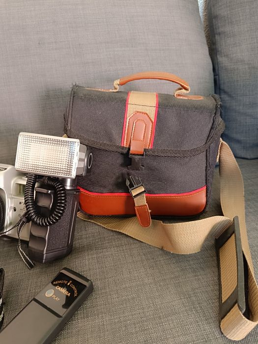 Máquina fotográfica OLYMPIA