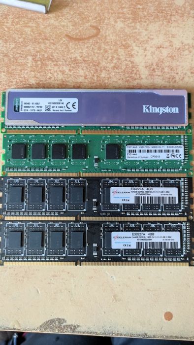 Продам память DDR3 4 гиг. 1600