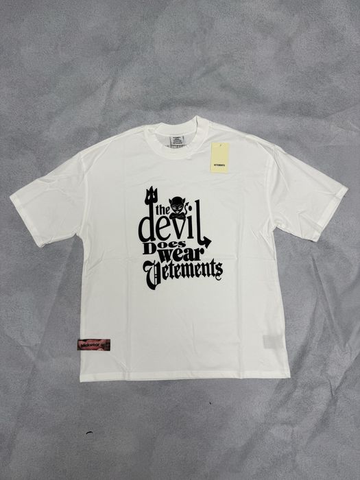 футболка Vetements The devil does wear tee S M L
