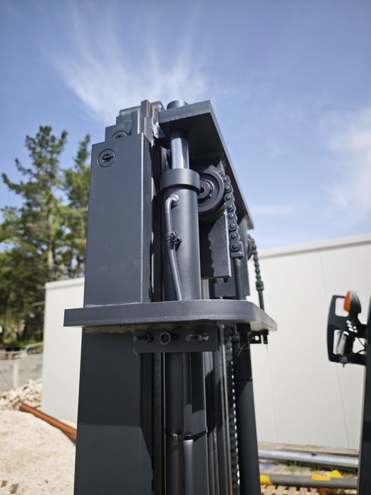 Empilhador NOVO Elétrico 2.5 T 4.9M