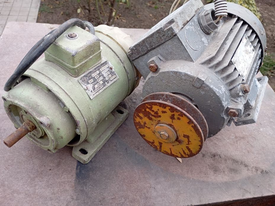 Продам электродвигатели.