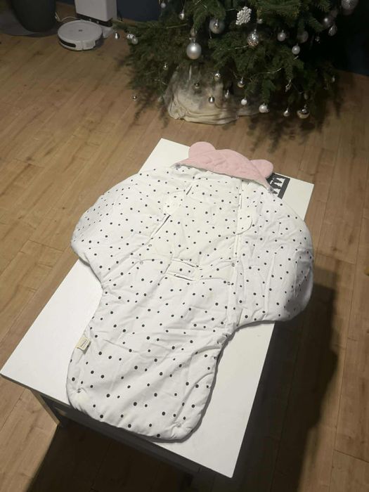 Otulacz dla niemowlaka do nosidełka