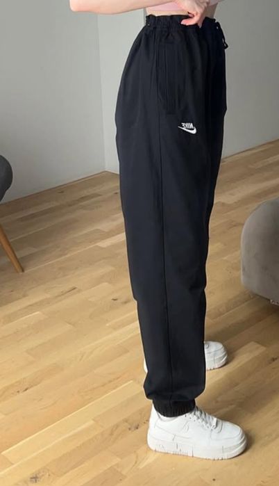 Джогери Nike з нових колекцій