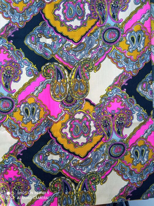 Відрізи тканин платтяних. Не натуральні