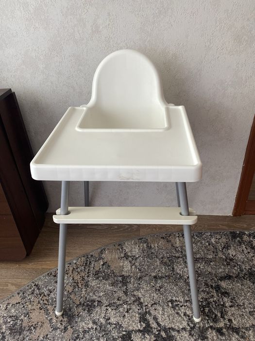Столик від Ikea