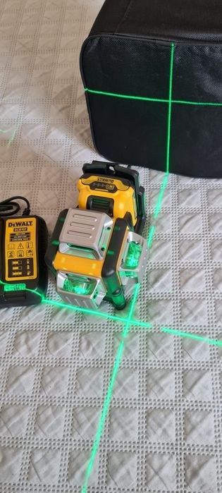 Laser Dewalt completo