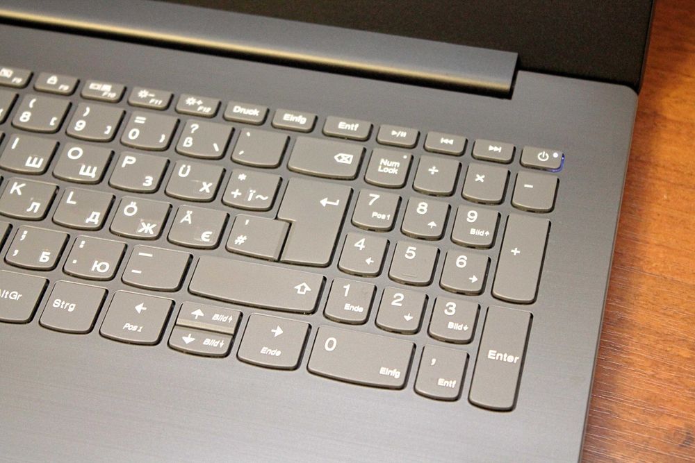 Ігровий Lenovo IdeaPad 320/i5-8250U/12GB/SSD128+HDD500GB/GeForce MX150