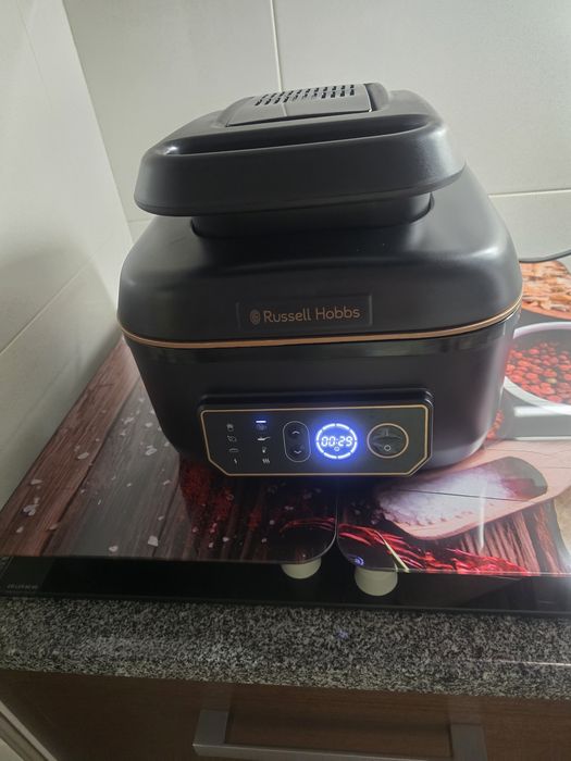 Grelhador Russell Hobbs