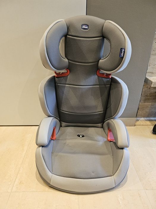 Fotelik samochodowy dziecięcy