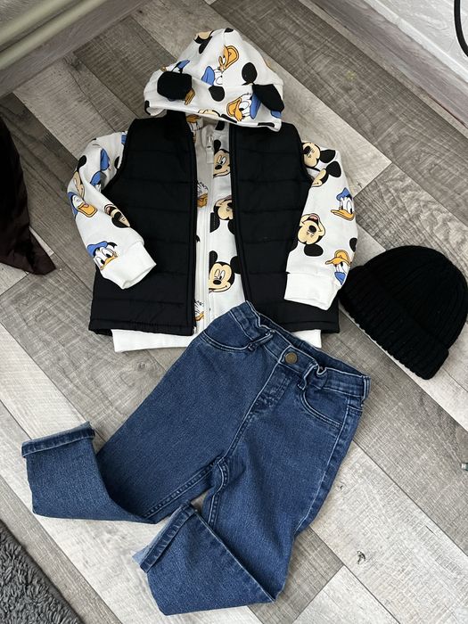 Стильний комплект для хлопчика