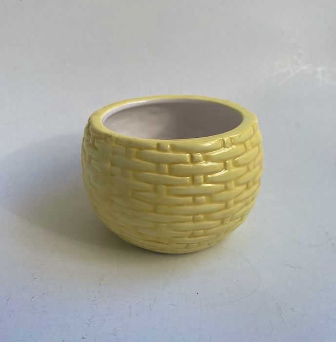 Кашпо для квітів