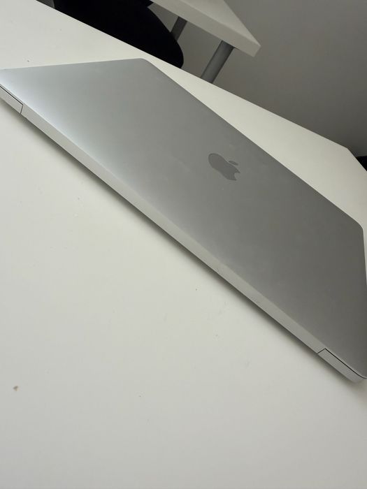 Macbook Air 13” 2020