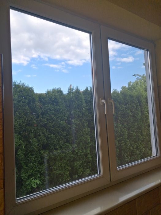 Okno  plastikowe moskitiera rolety