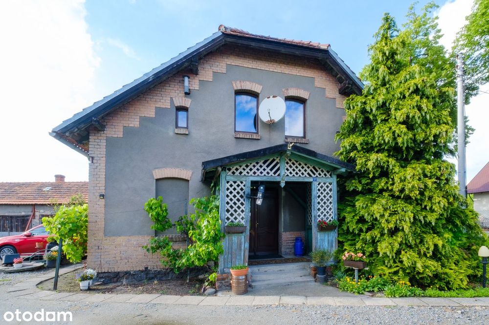 Na sprzedaż urokliwy dom z ogrodem i sadem owocowym