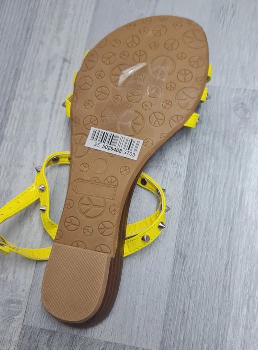 Nowe neonowe sandałki rozm. 37