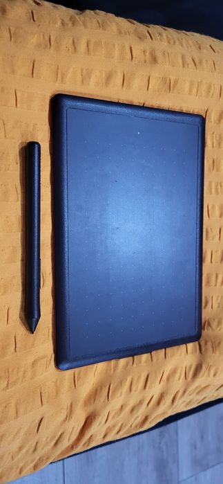 Tablet graficzny jak nowy one by wacom ctl-472