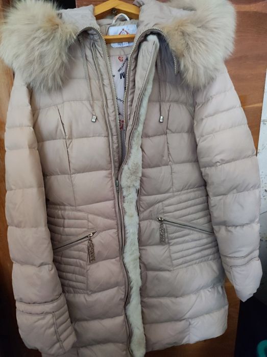 Продам жіночий пуховик