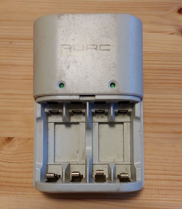 Ładowarka do baterii Pure Energy