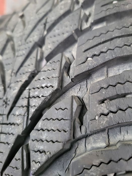 225/65R 17 106H Nokian WR Suv4,2szt