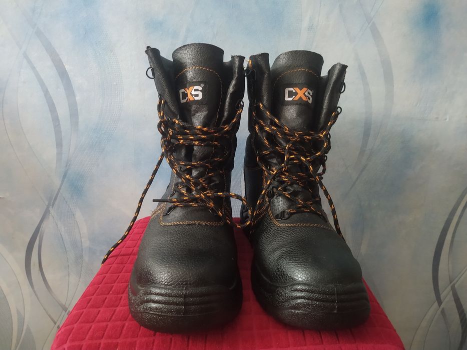 Спецвзуття зимове.