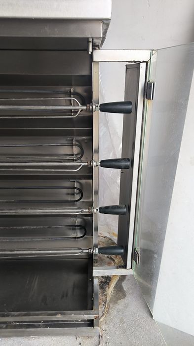 Assador de frangos trifásico