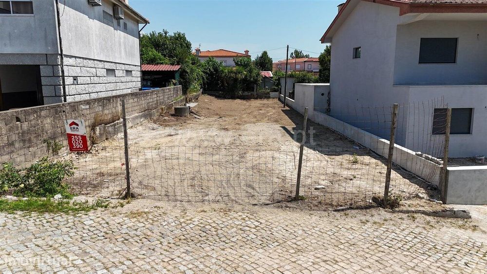 Terreno para Construção / Penafiel, Castelões