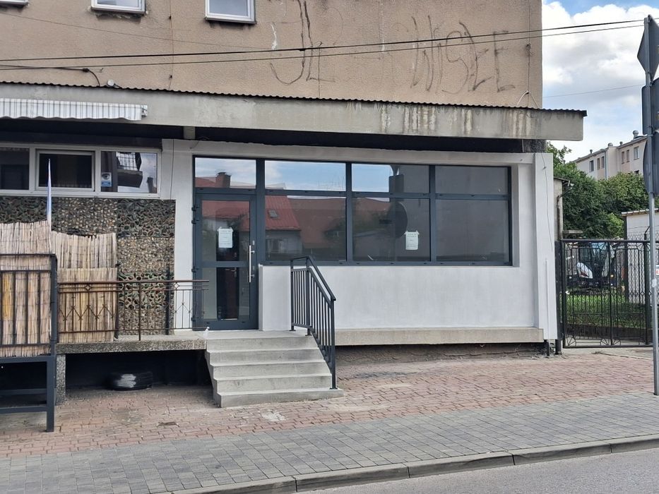 Lokal handlowy do wynajęcia w centrum Miechowa