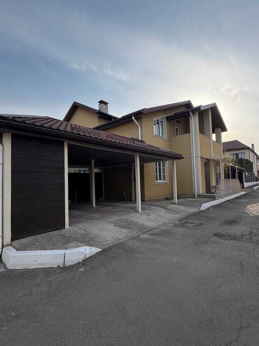 Оренда просторого дуплексу 140 м. с. Нове (Боярка) ,  КМ Family House
