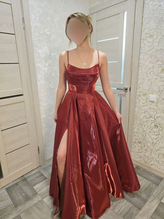 Випускна сукня 42-44 розмір