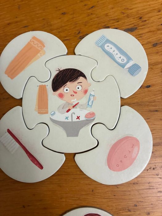 Puzzle Pucio Co tu pasuje / Czego brakuje