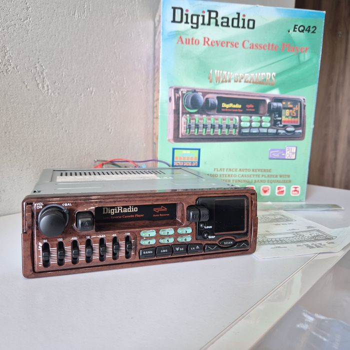 Fabrycznie Nowe radio z epoki Digiradio eq42 w drewnie !!! Mercedes w124 w201 w126 w140 r107 r129