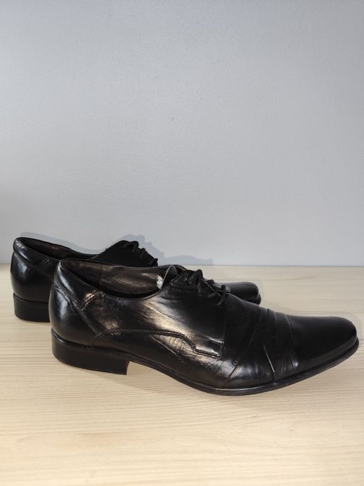 Eleganckie skórzane mokasyny męskie 42